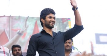 vijay sets new trend in promotions