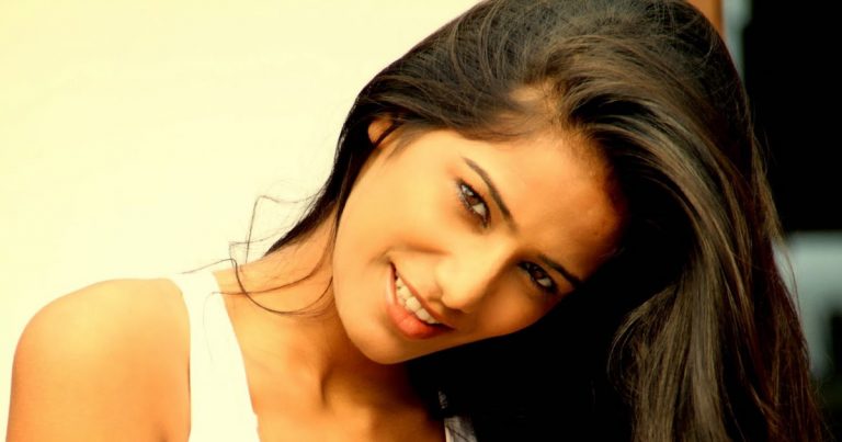 Poonam Pandey to donate her Full remuneration